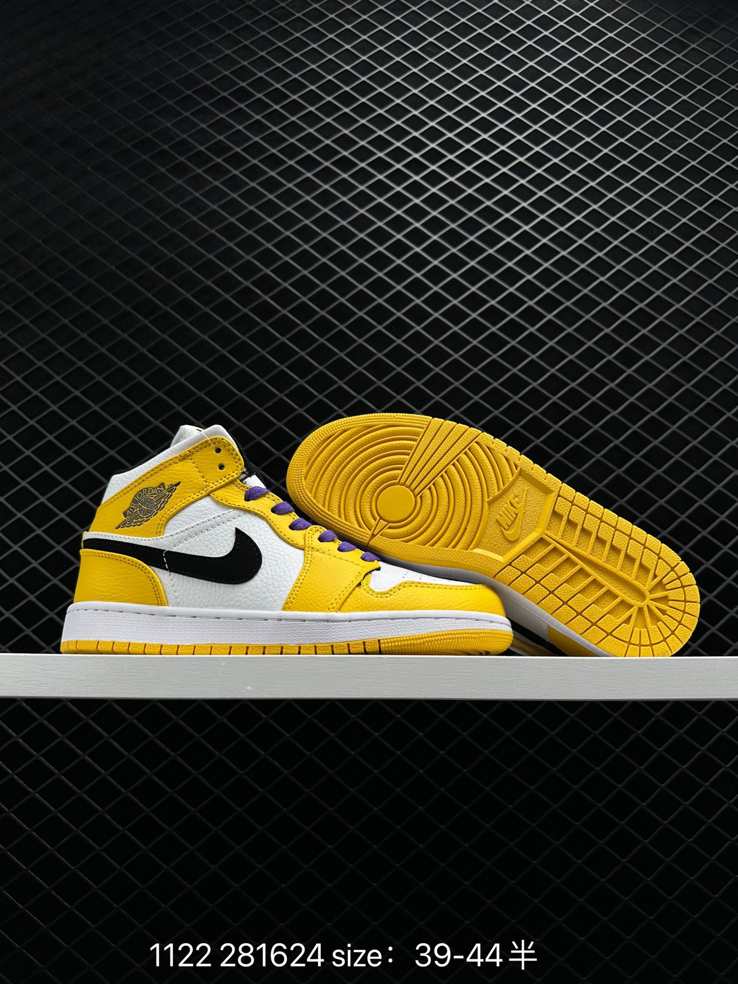 Air Jordan 1 Mid WMNS